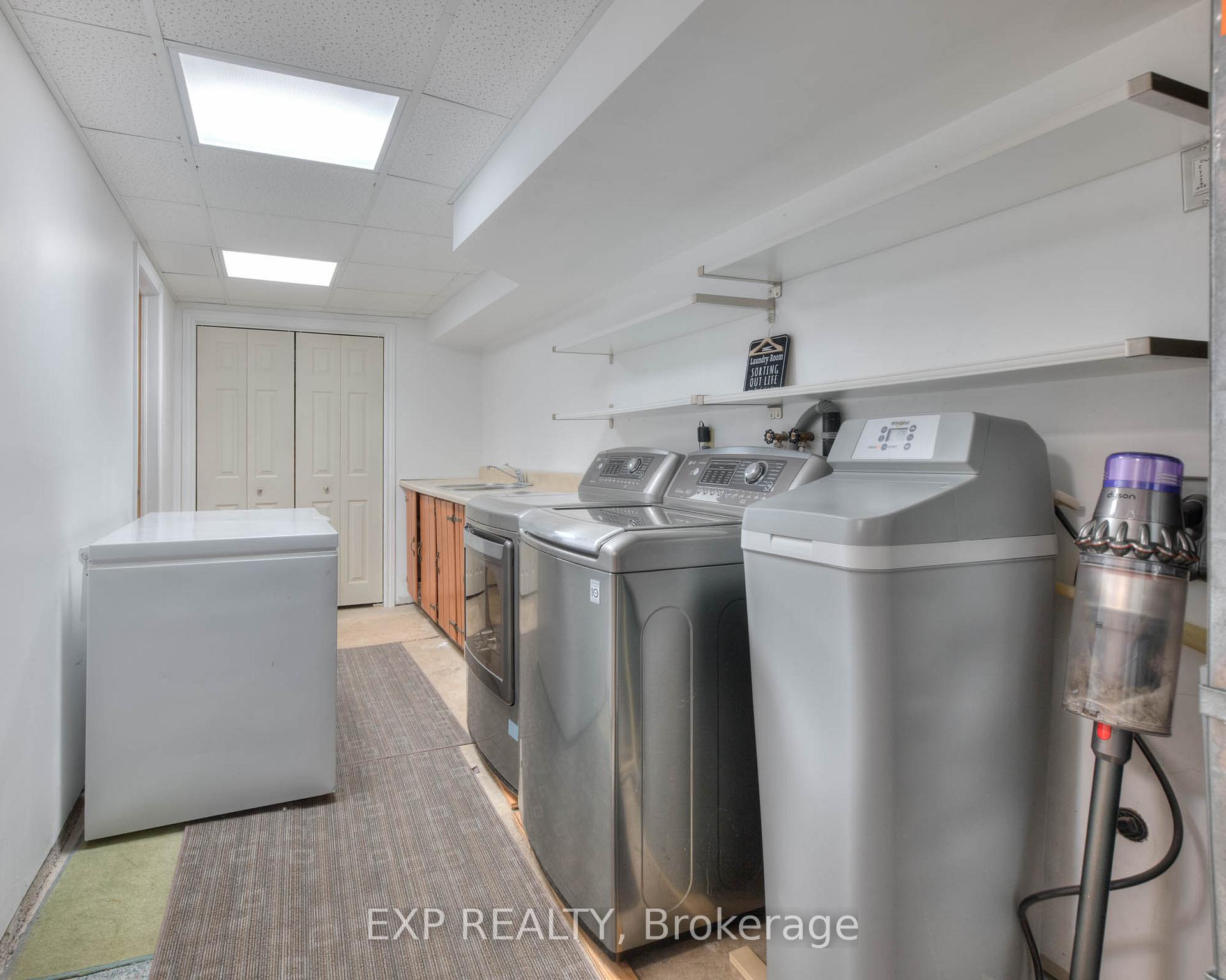 Photo 37 of 74 Halifax Drive, Kitchener — HOMEH