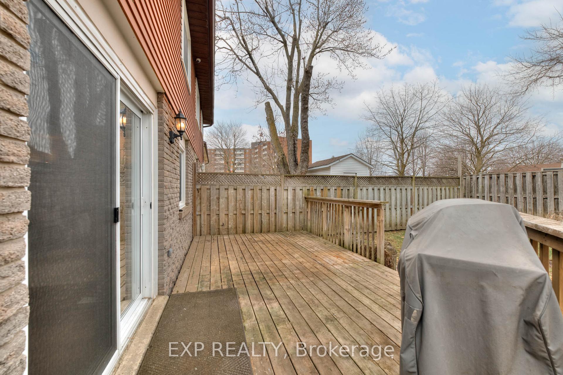 Photo 39 of 74 Halifax Drive, Kitchener — HOMEH