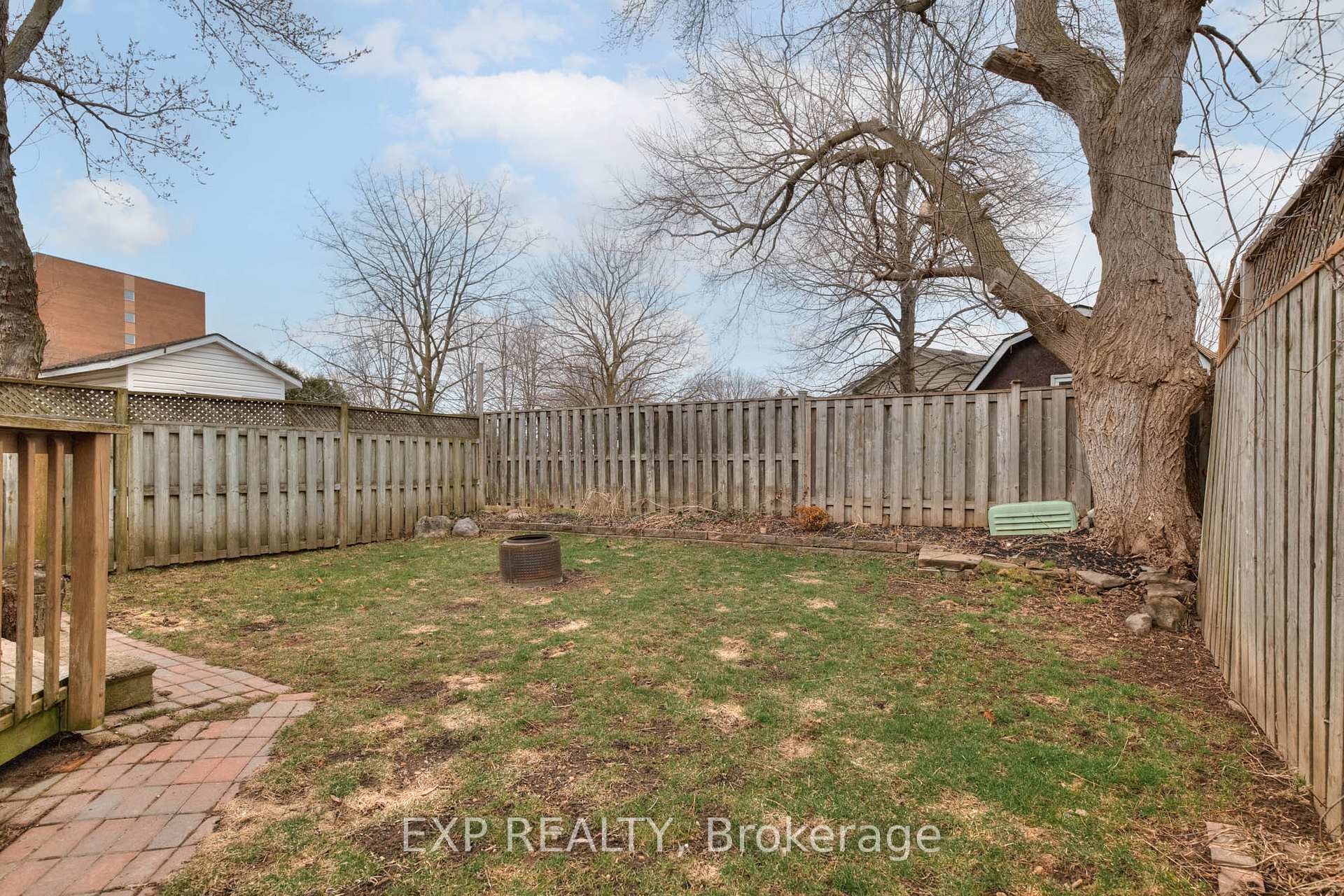 Photo 42 of 74 Halifax Drive, Kitchener — HOMEH