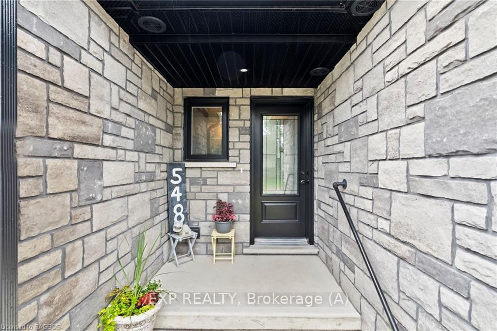 Photo 4 of 548 Derby Street, Minto — HOMEH