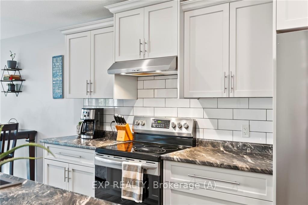 Photo 10 of 548 Derby Street, Minto — HOMEH