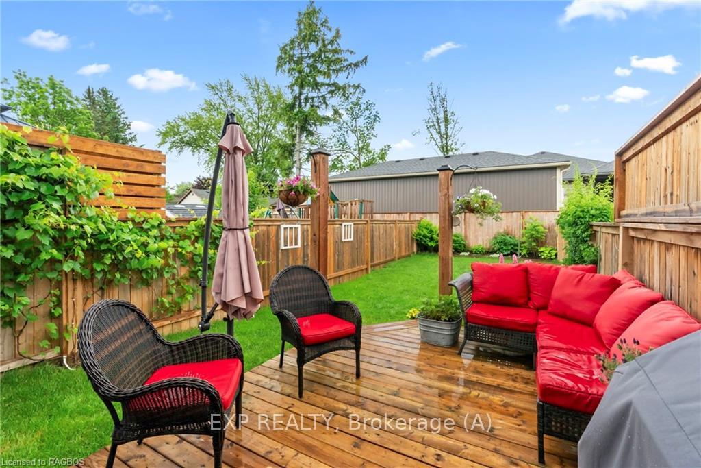 Photo 12 of 548 Derby Street, Minto — HOMEH