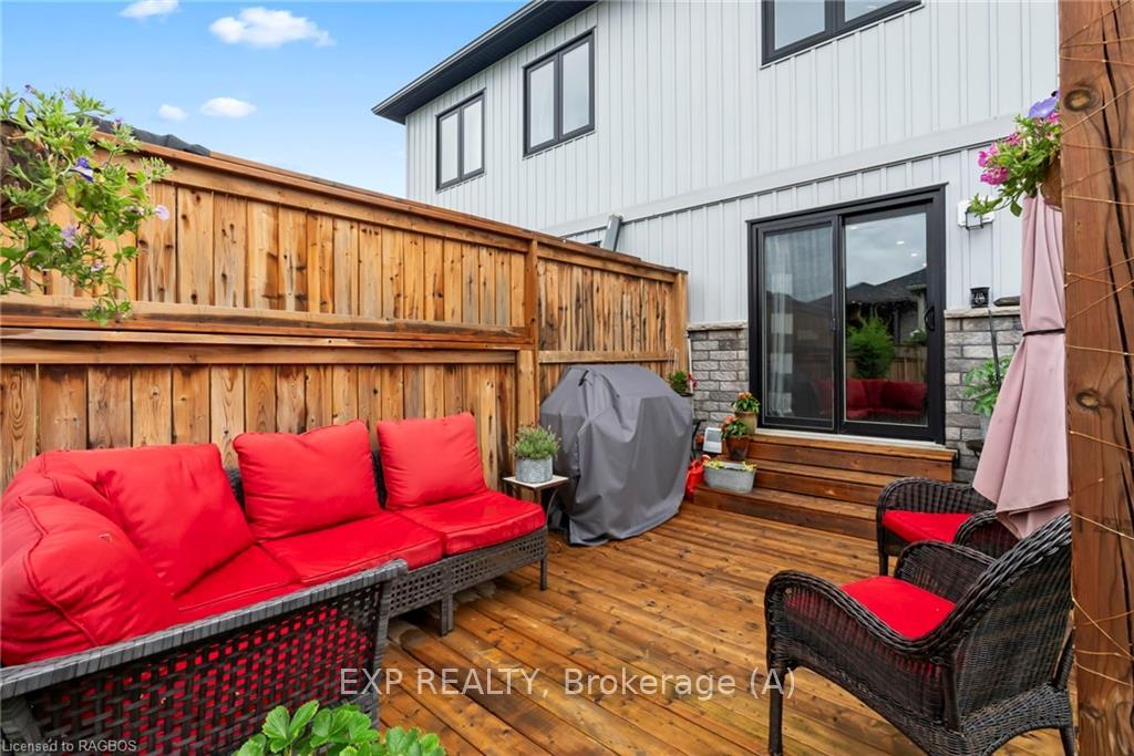 Photo 14 of 548 Derby Street, Minto — HOMEH