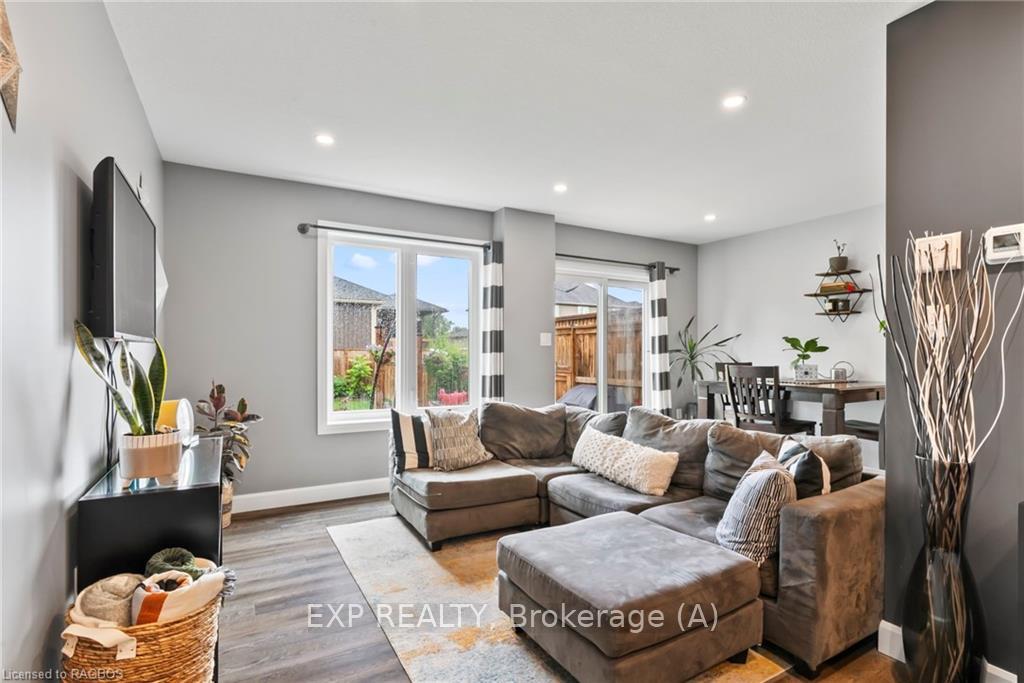 Photo 20 of 548 Derby Street, Minto — HOMEH