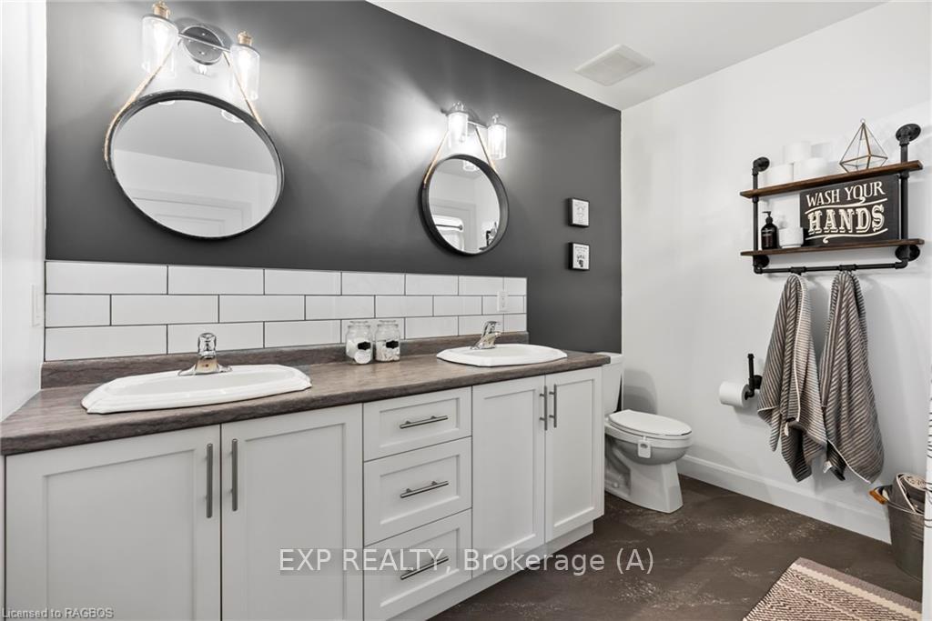 Photo 30 of 548 Derby Street, Minto — HOMEH