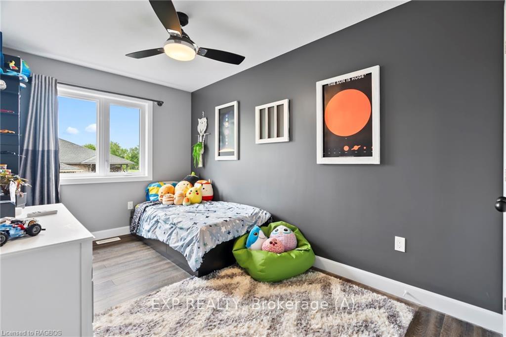 Photo 32 of 548 Derby Street, Minto — HOMEH