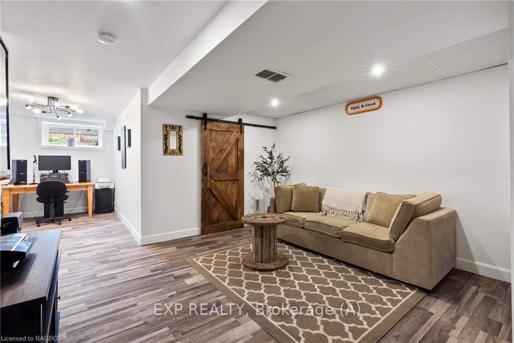Photo 33 of 548 Derby Street, Minto — HOMEH