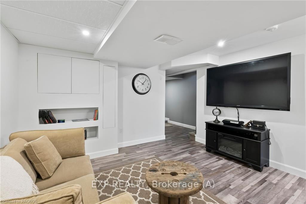 Photo 34 of 548 Derby Street, Minto — HOMEH