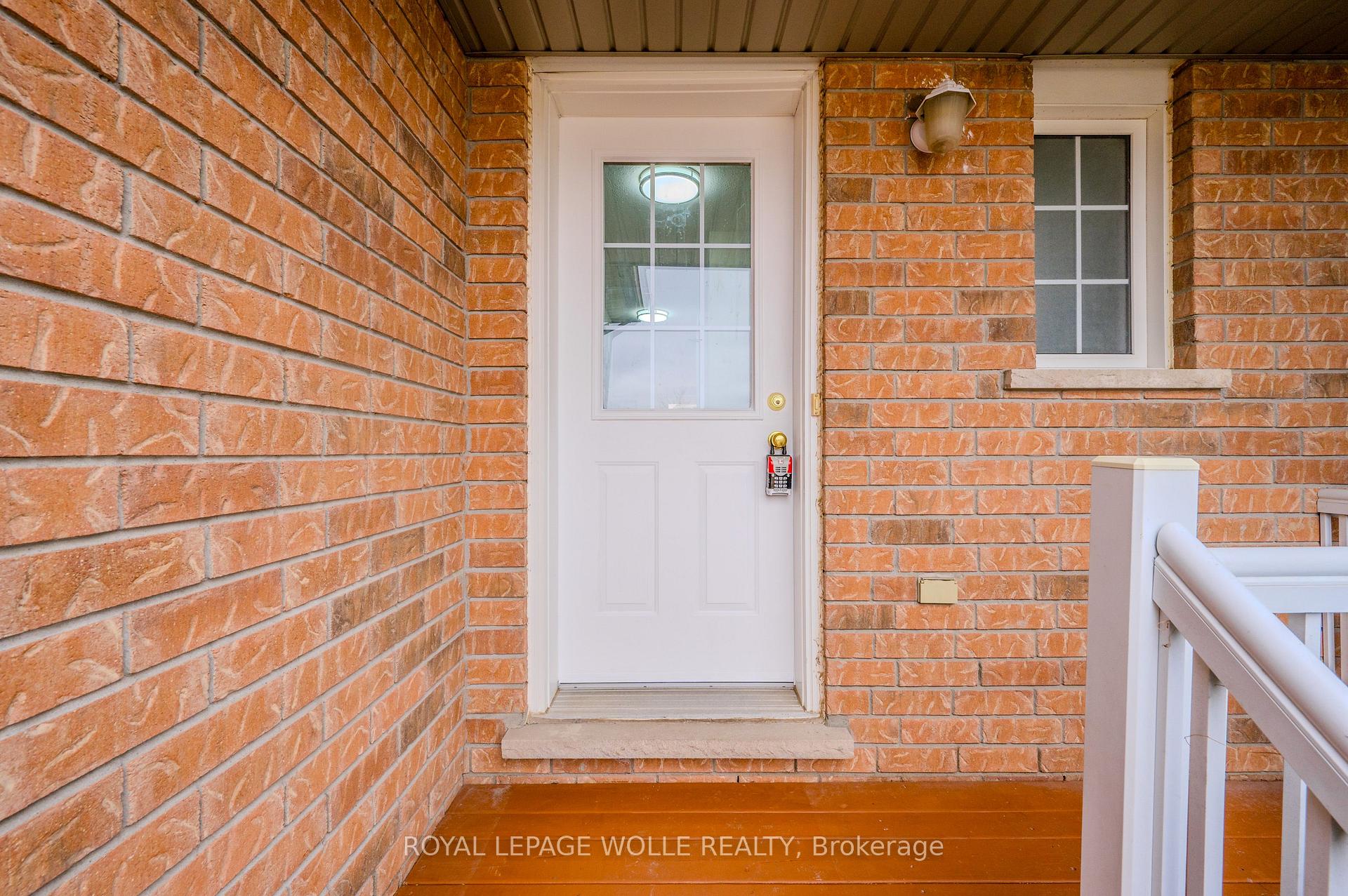 Photo 5 of 49 Prosperity Drive, Kitchener — HOMEH