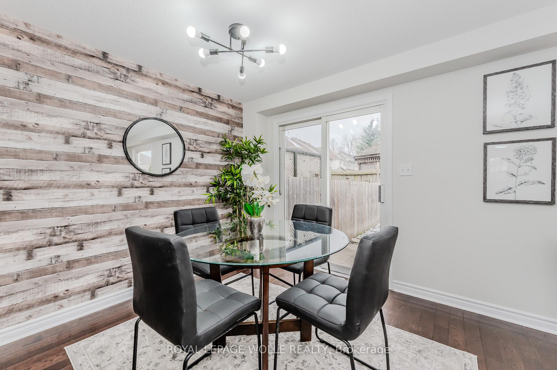 Photo 10 of 49 Prosperity Drive, Kitchener — HOMEH