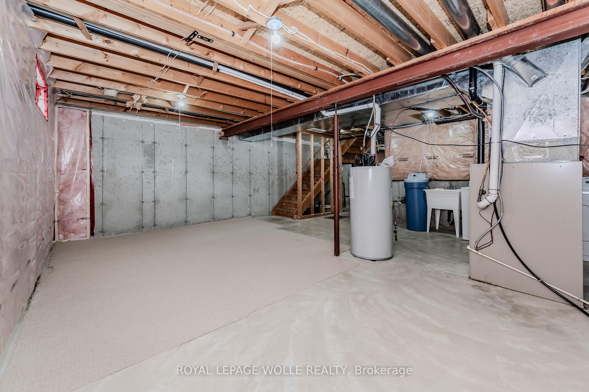 Photo 26 of 49 Prosperity Drive, Kitchener — HOMEH
