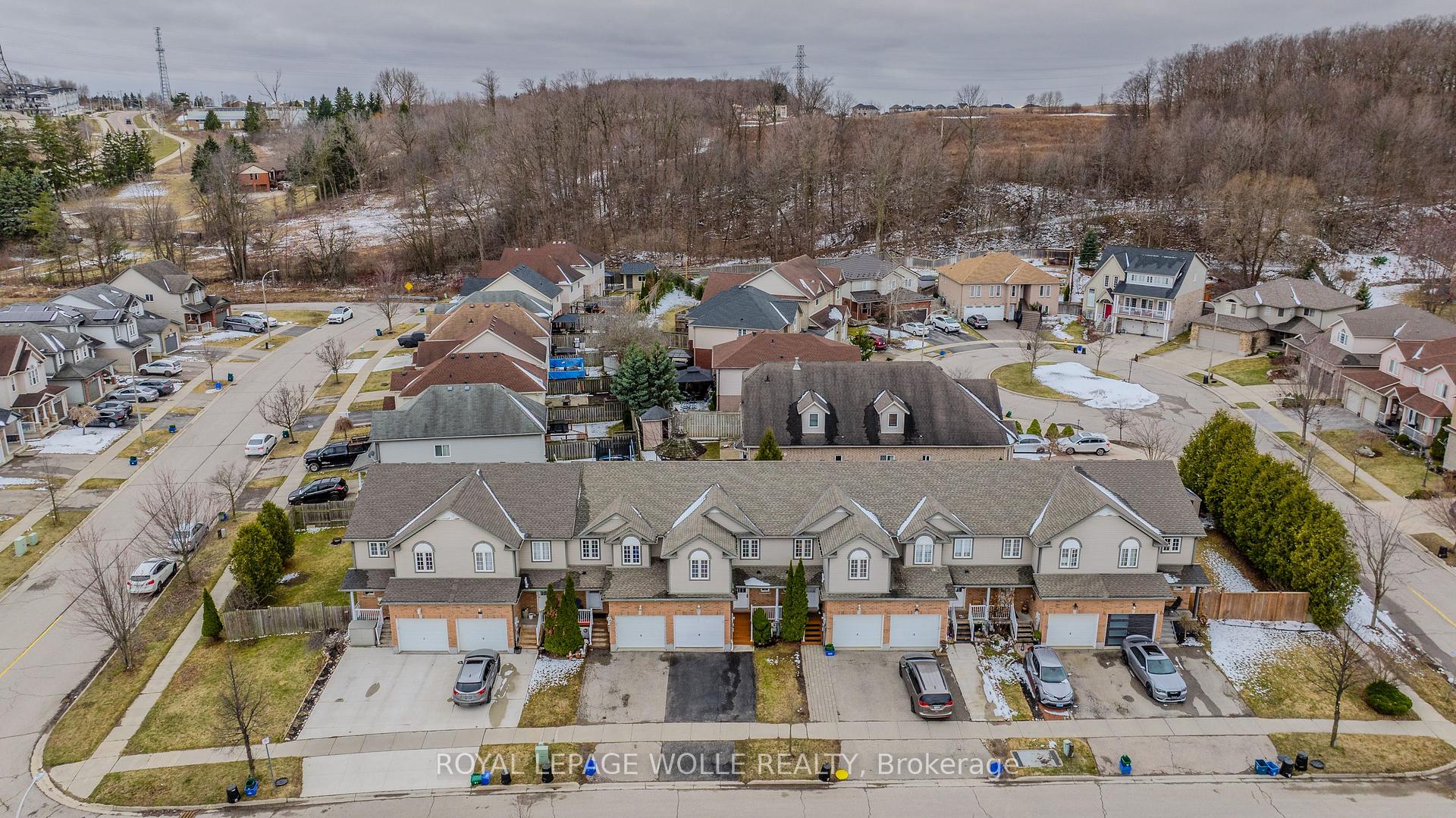 Photo 33 of 49 Prosperity Drive, Kitchener — HOMEH
