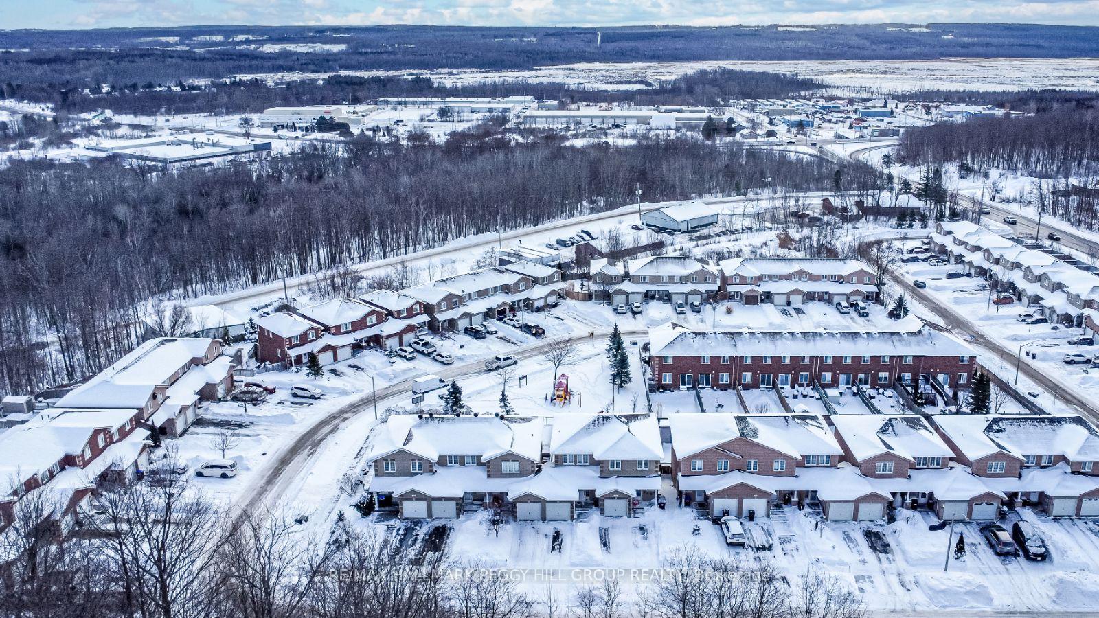 Photo 18 of 163 Southwinds Crescent, Midland — HOMEH