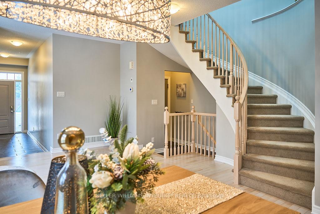 Photo 8 of 602 Moorpark Avenue, Ottawa, Kanata - Emerald Meadows/Trailwest — HOMEH