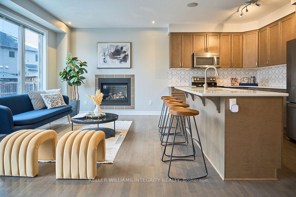 Photo 11 of 602 Moorpark Avenue, Ottawa, Kanata - Emerald Meadows/Trailwest — HOMEH