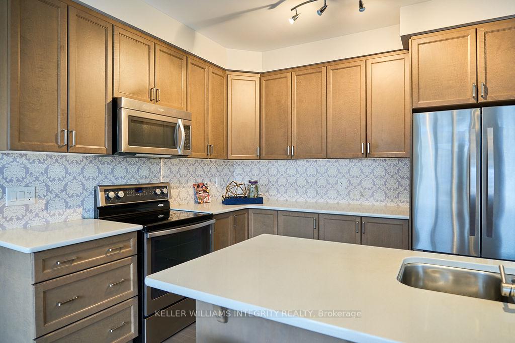 Photo 14 of 602 Moorpark Avenue, Ottawa, Kanata - Emerald Meadows/Trailwest — HOMEH