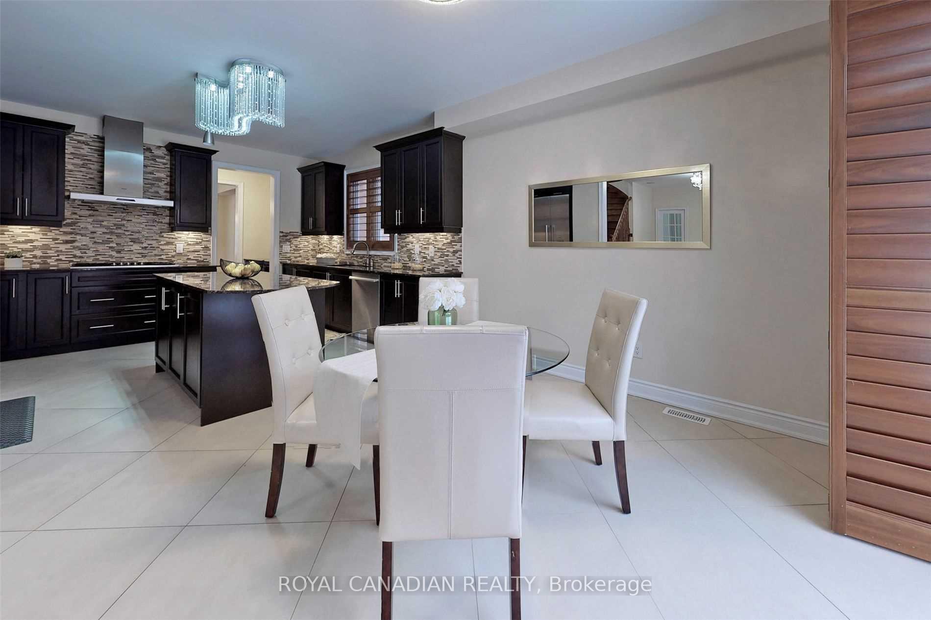 Photo 20 of 4 Thimbleweed Street, Markham, Wismer — HOMEH