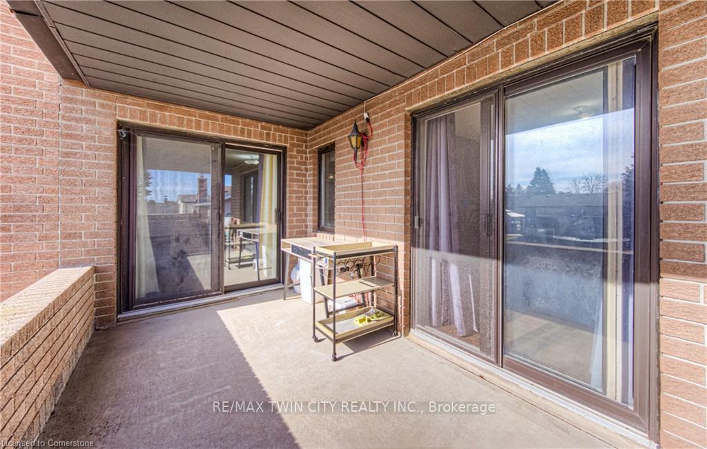 Photo 22 of 97 Old Chicopee Drive, Kitchener — HOMEH