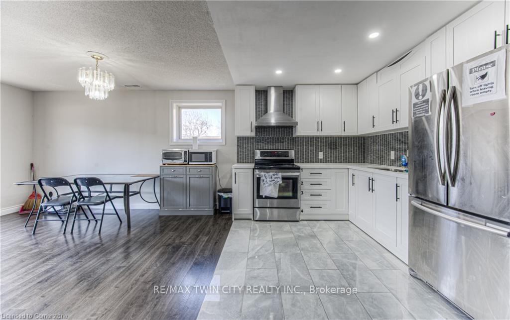 Photo 24 of 97 Old Chicopee Drive, Kitchener — HOMEH