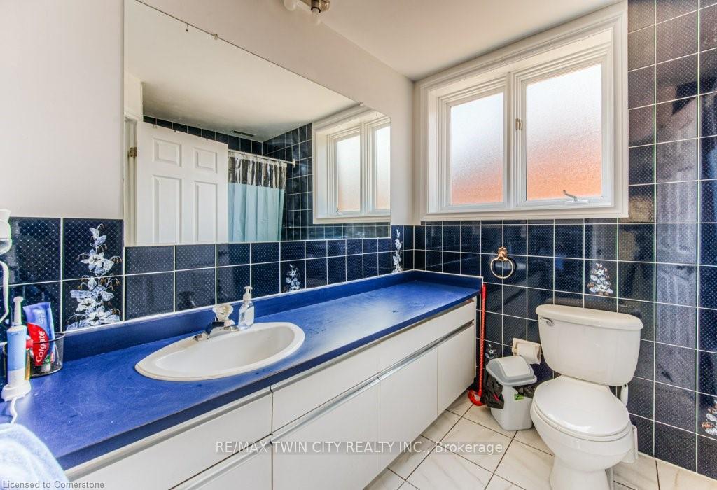 Photo 28 of 97 Old Chicopee Drive, Kitchener — HOMEH