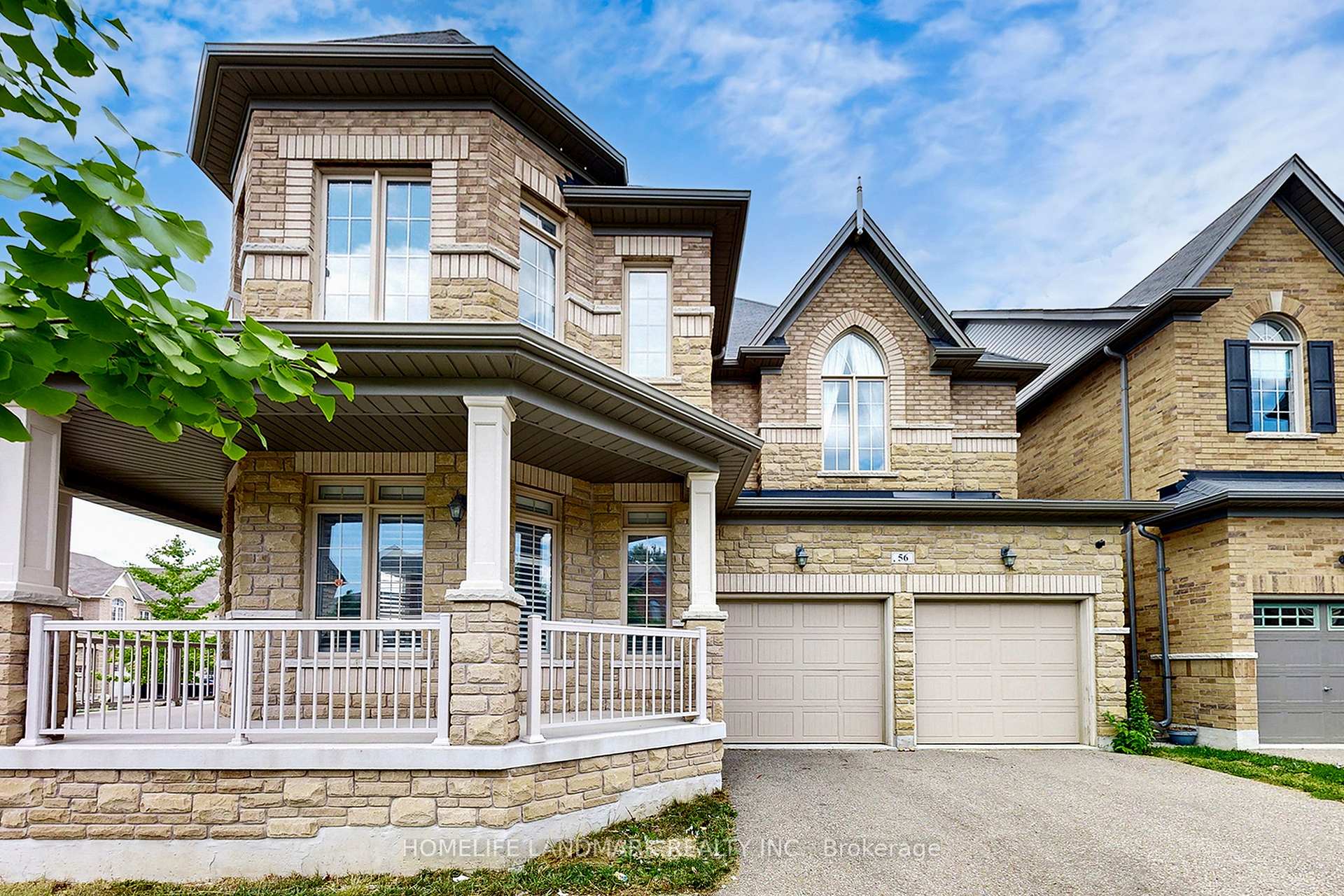 Photo 4 of 56 William Bartlett Drive, Markham, Berczy — HOMEH