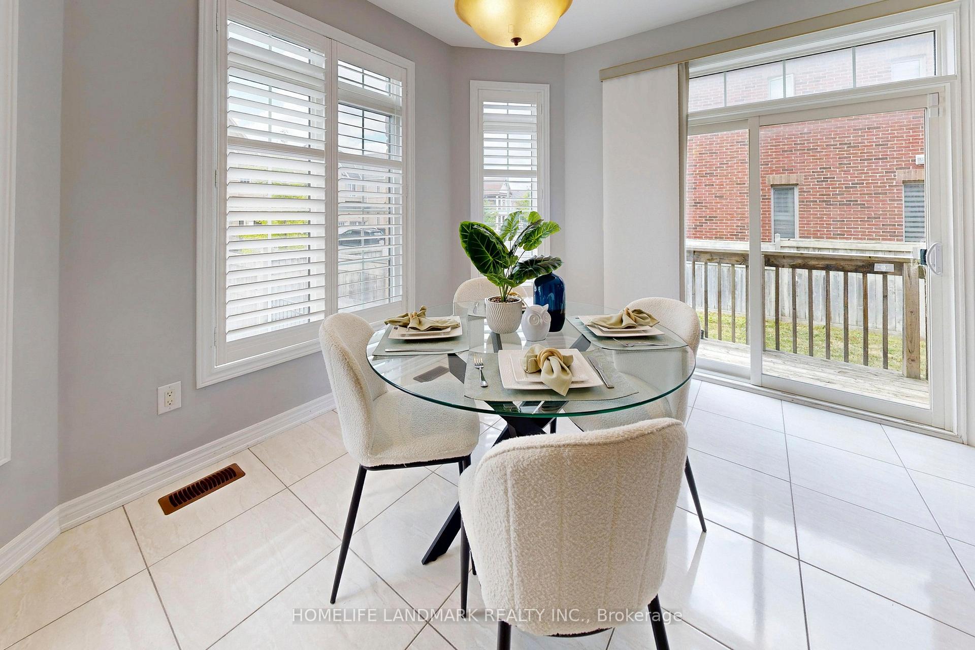 Photo 16 of 56 William Bartlett Drive, Markham, Berczy — HOMEH