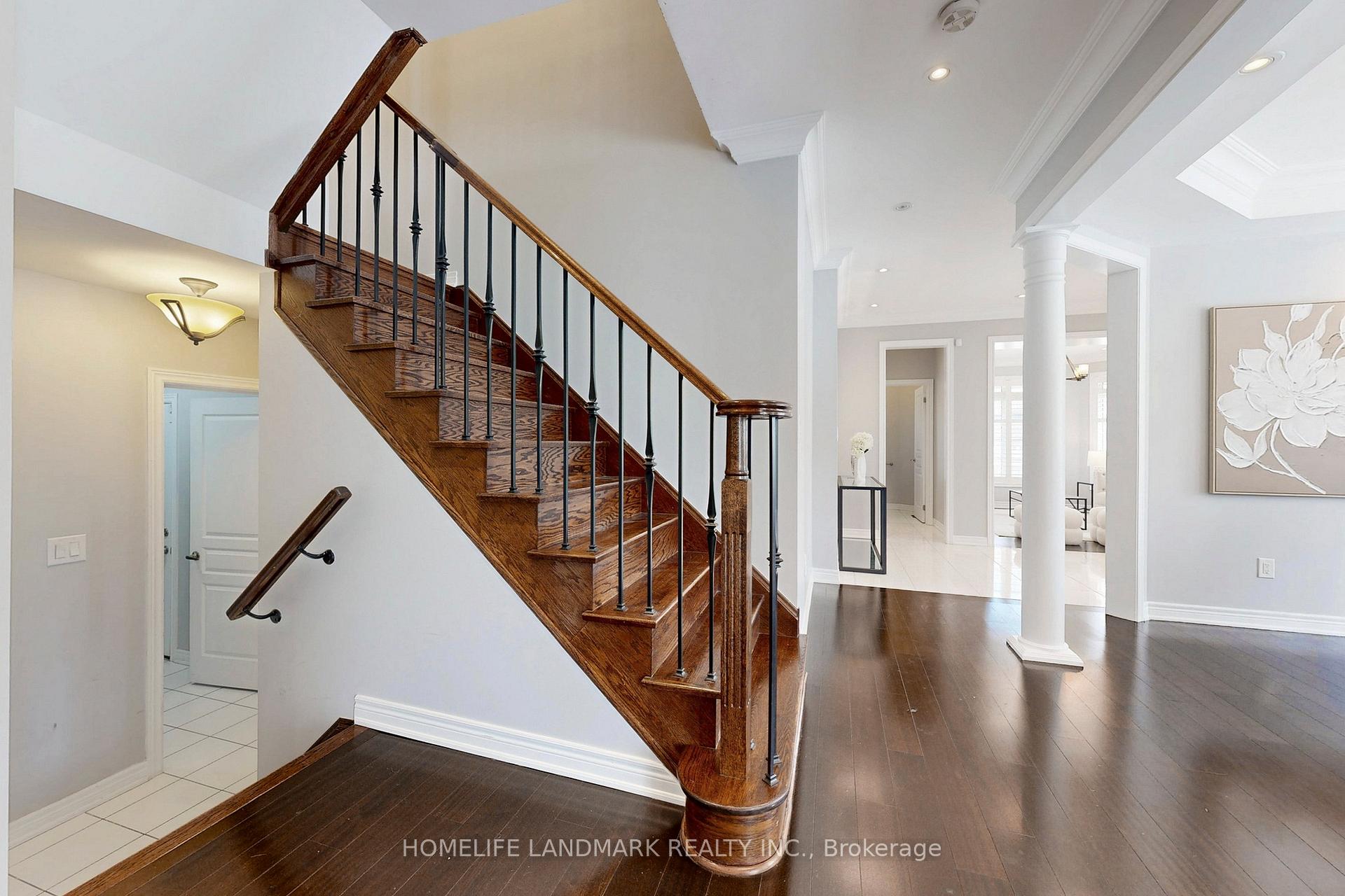 Photo 17 of 56 William Bartlett Drive, Markham, Berczy — HOMEH