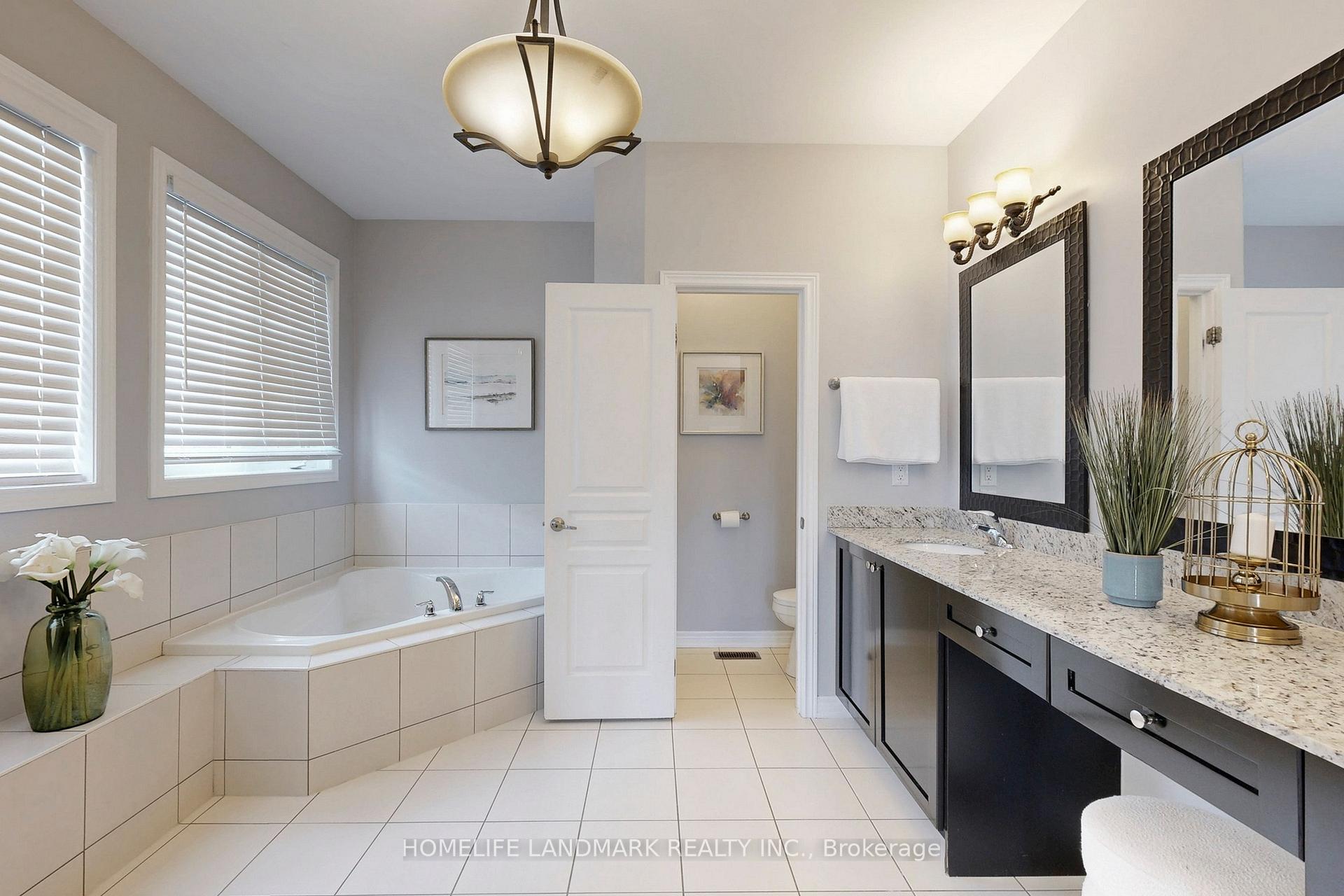 Photo 22 of 56 William Bartlett Drive, Markham, Berczy — HOMEH