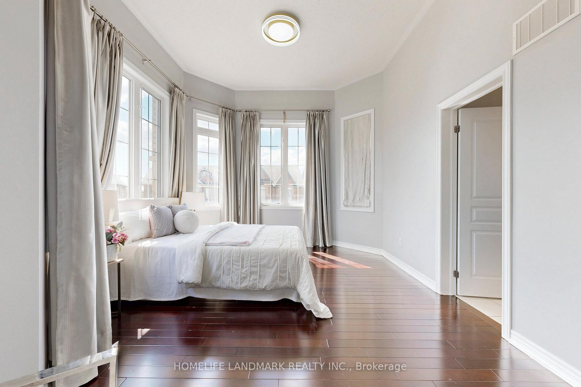 Photo 30 of 56 William Bartlett Drive, Markham, Berczy — HOMEH