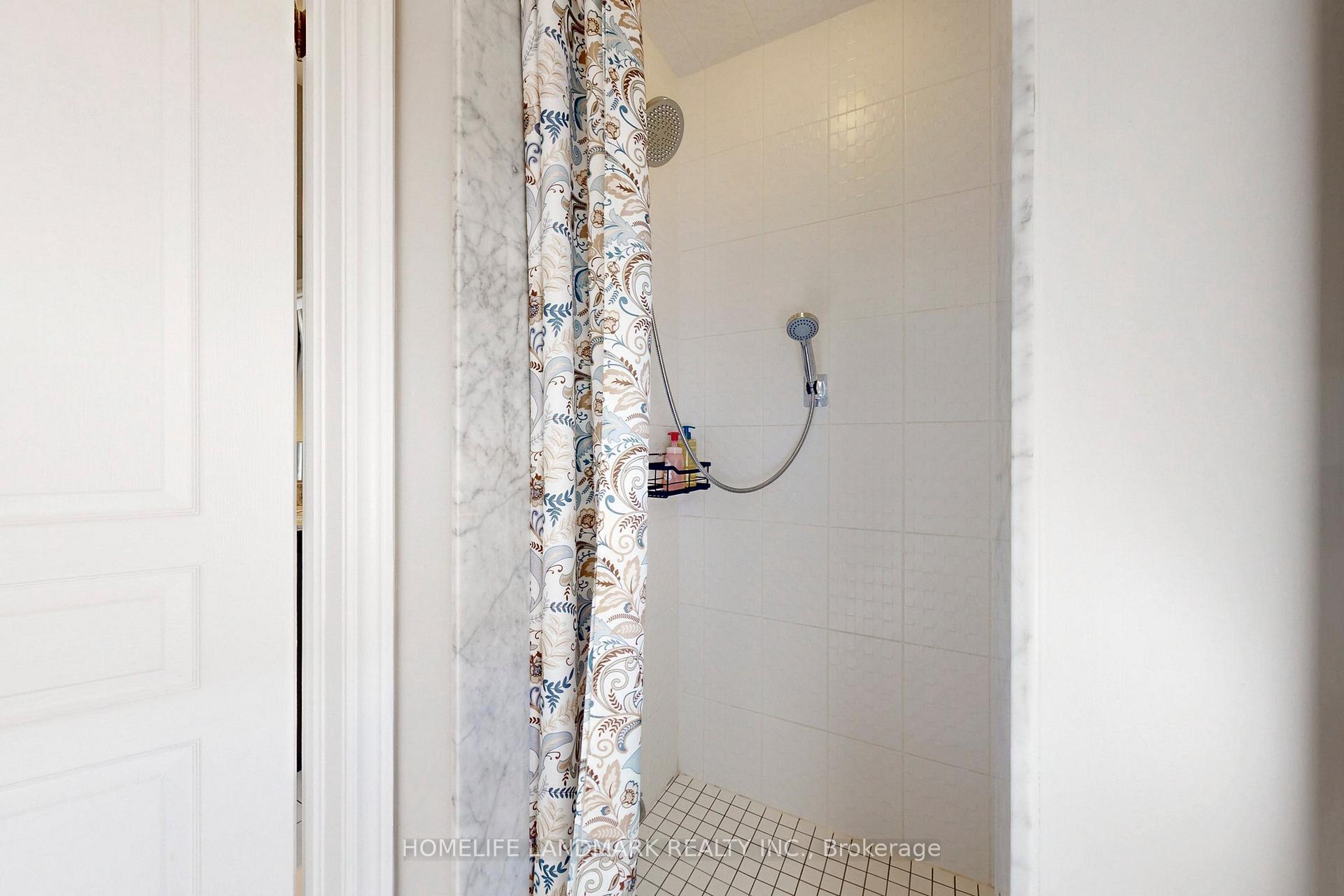 Photo 33 of 56 William Bartlett Drive, Markham, Berczy — HOMEH