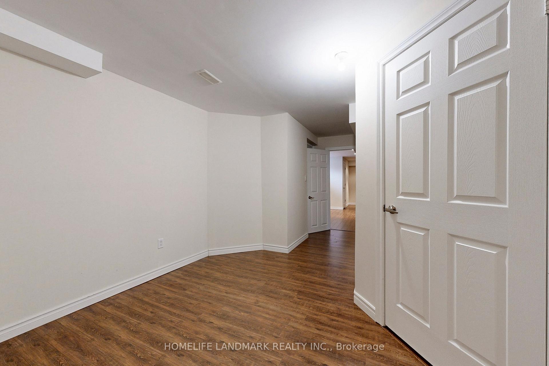 Photo 46 of 56 William Bartlett Drive, Markham, Berczy — HOMEH