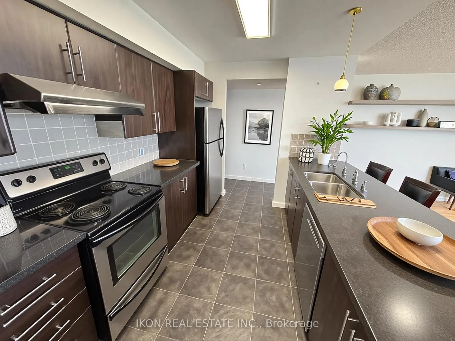 Photo 4 of Unit 701, 7373 Kennedy Road, Markham, Milliken Mills East — HOMEH