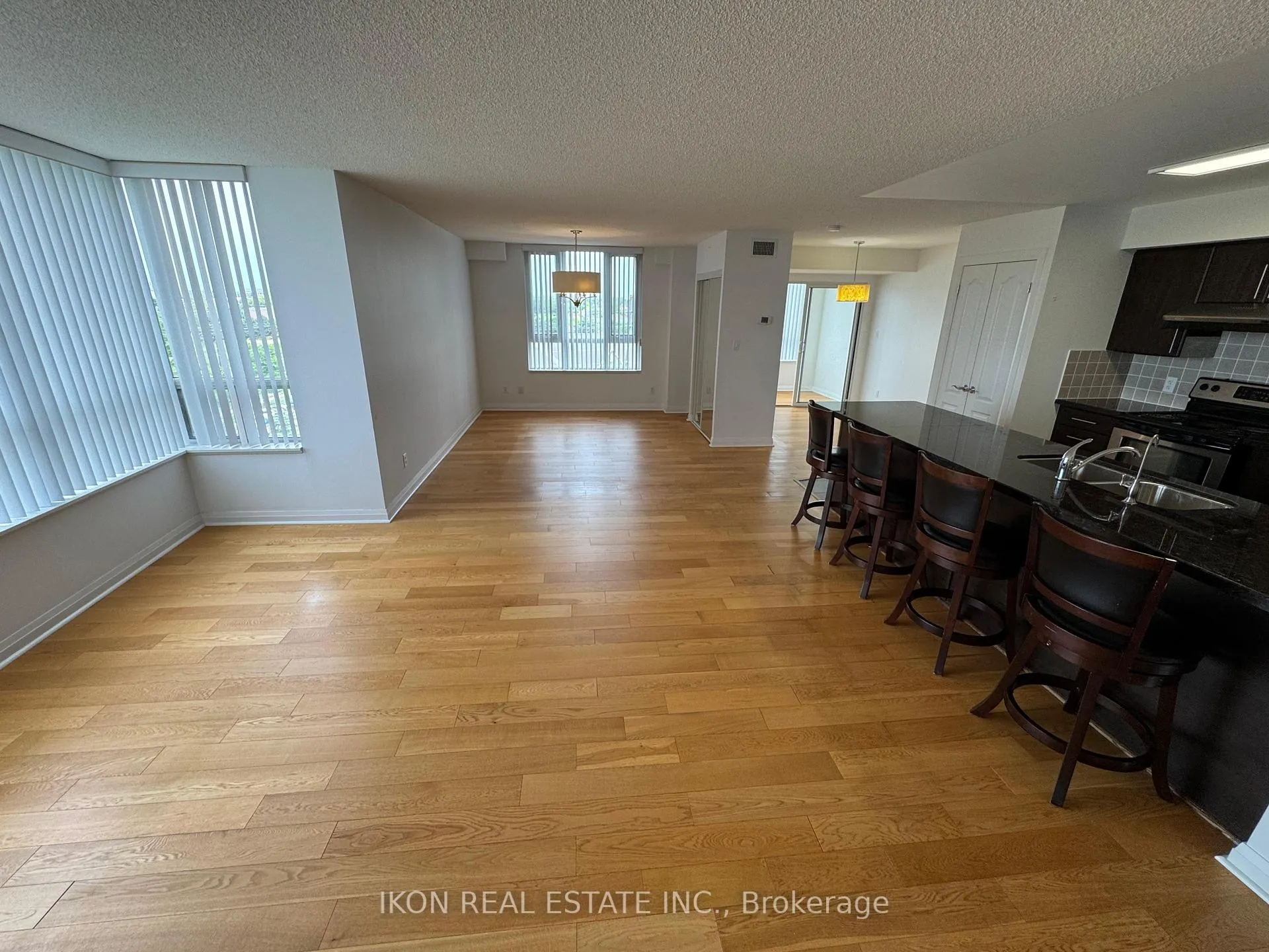 Photo 10 of Unit 701, 7373 Kennedy Road, Markham, Milliken Mills East — HOMEH
