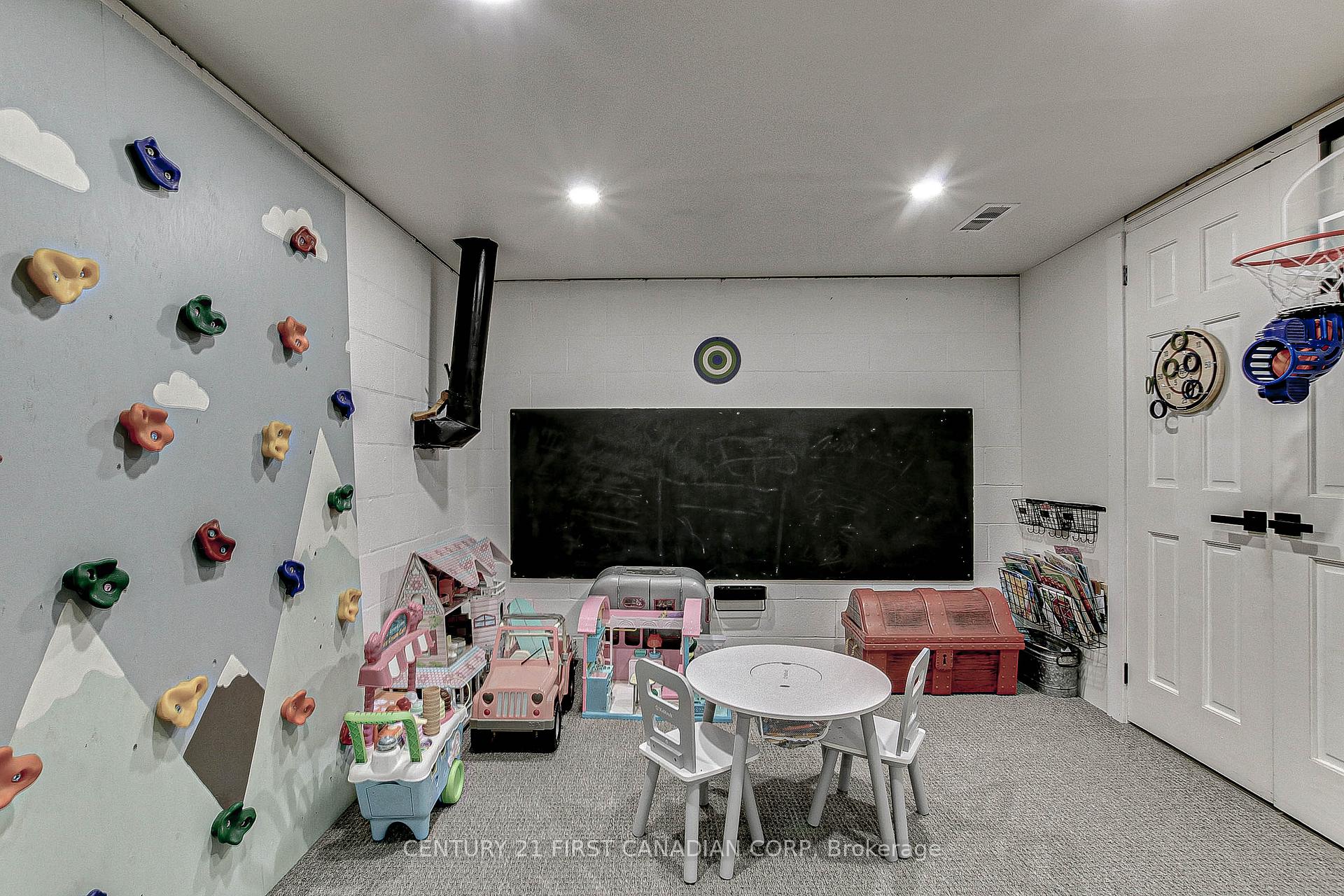 Photo 29 of 125 Union Avenue, Middlesex Centre, Komoka — HOMEH
