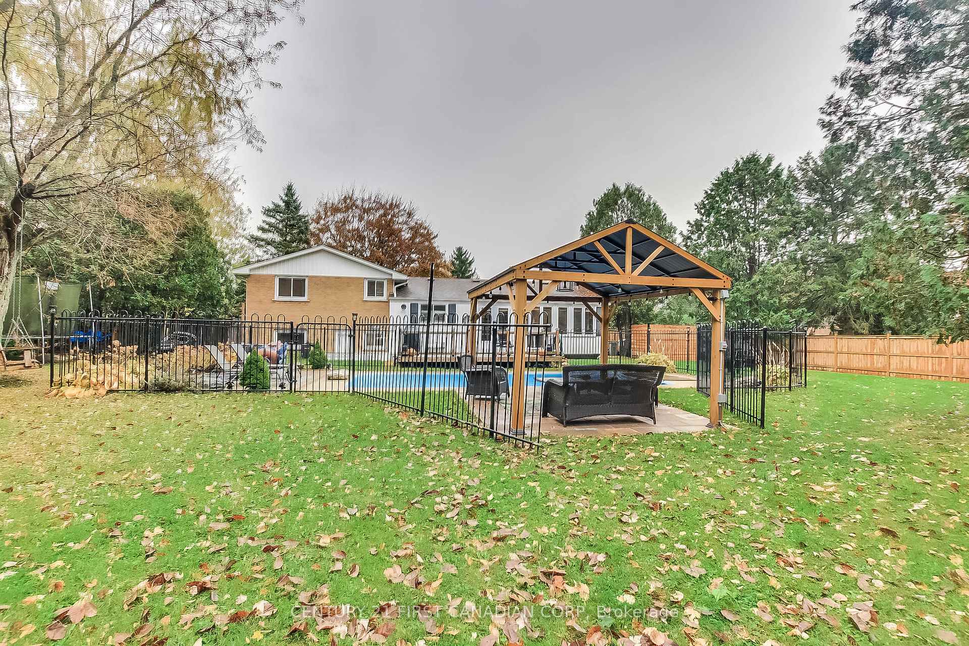 Photo 33 of 125 Union Avenue, Middlesex Centre, Komoka — HOMEH