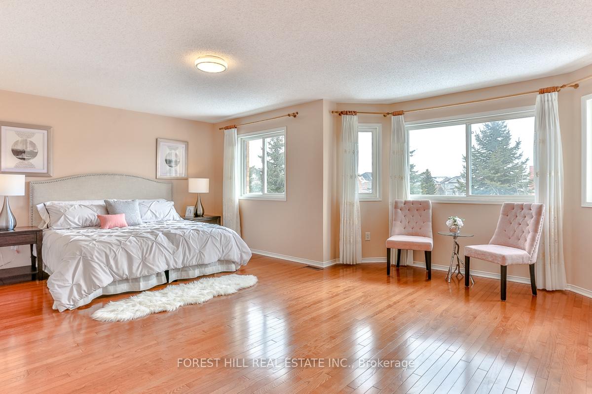 Photo 12 of 13 Wiltshire Drive, Markham, Berczy — HOMEH