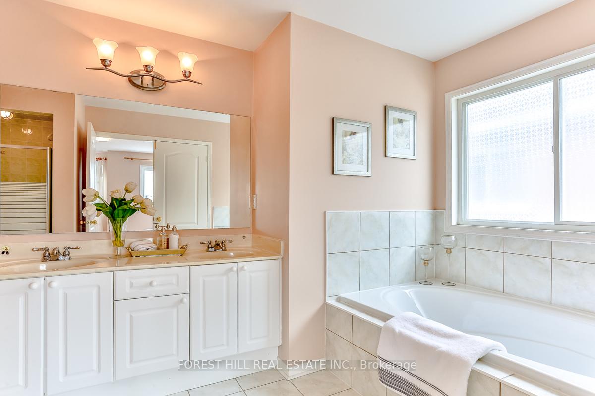 Photo 13 of 13 Wiltshire Drive, Markham, Berczy — HOMEH