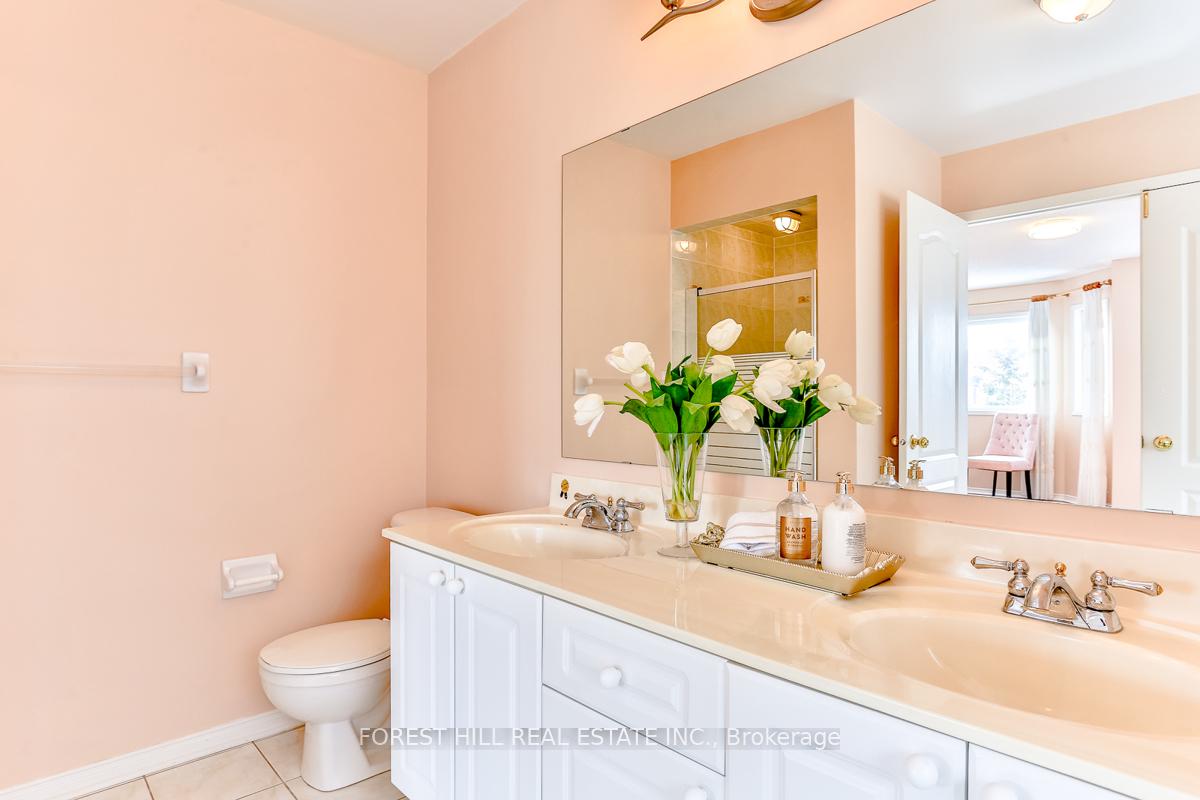 Photo 14 of 13 Wiltshire Drive, Markham, Berczy — HOMEH