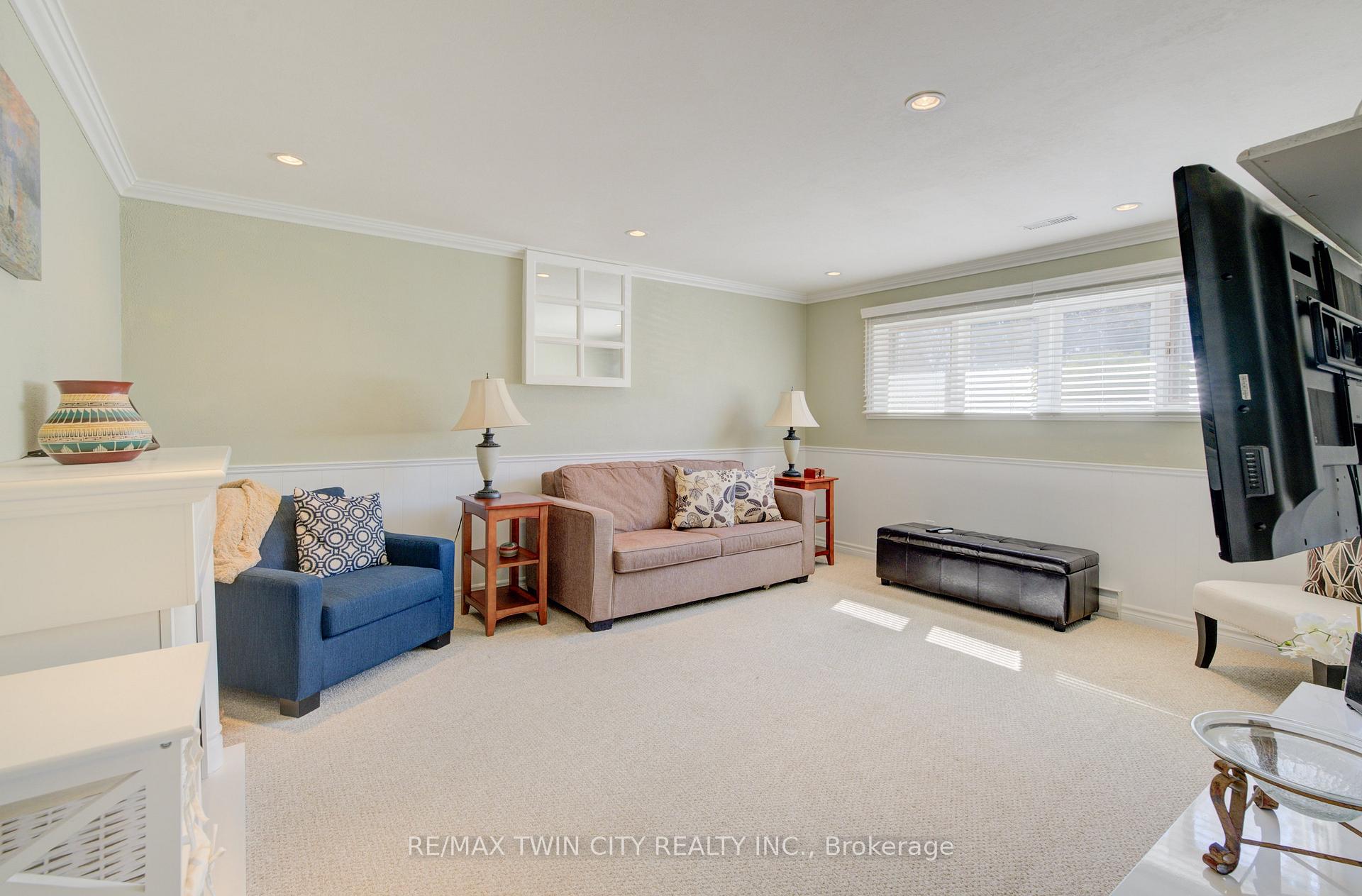 Photo 19 of 40 Sabrina Crescent, Kitchener — HOMEH