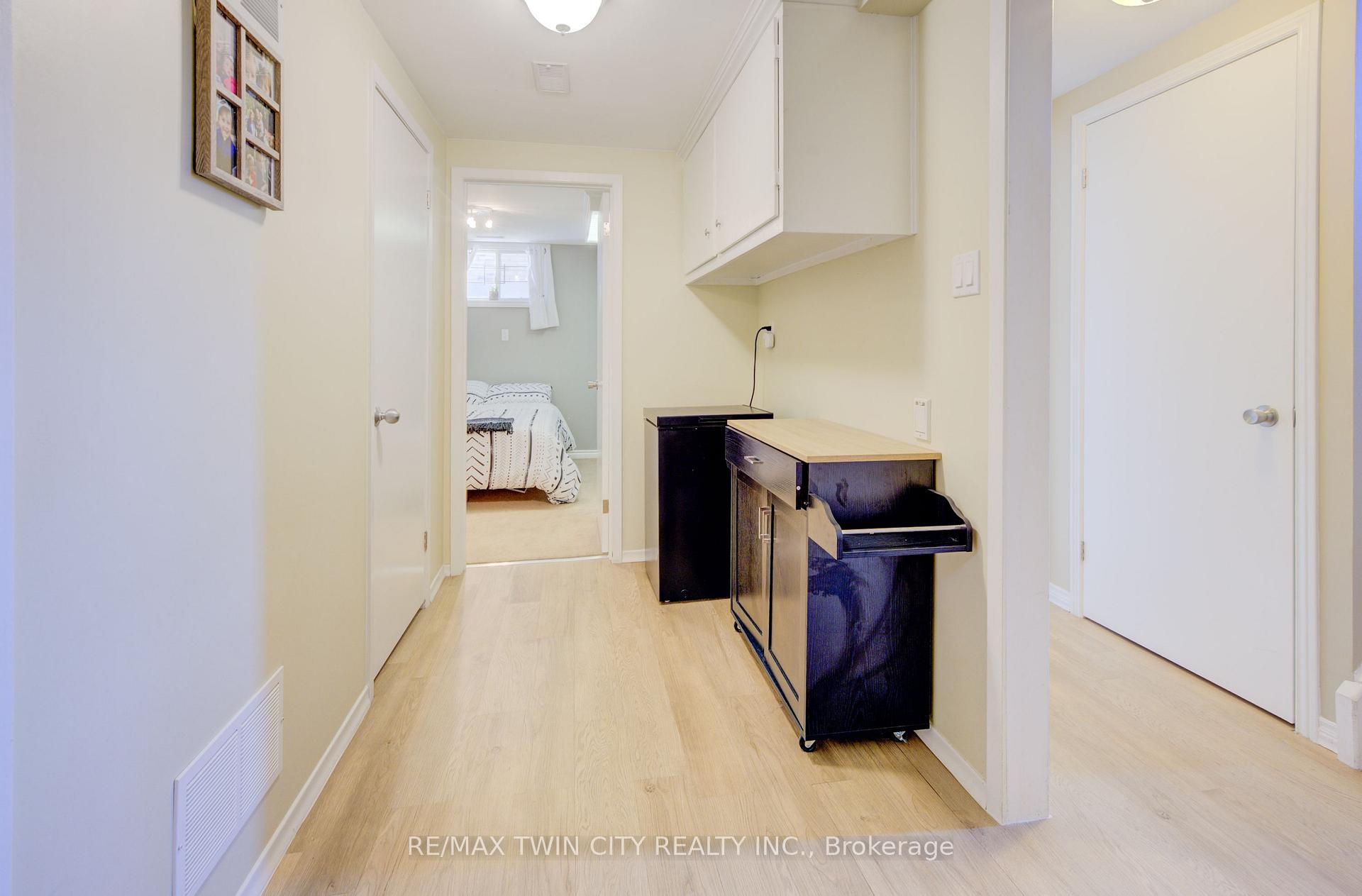 Photo 22 of 40 Sabrina Crescent, Kitchener — HOMEH