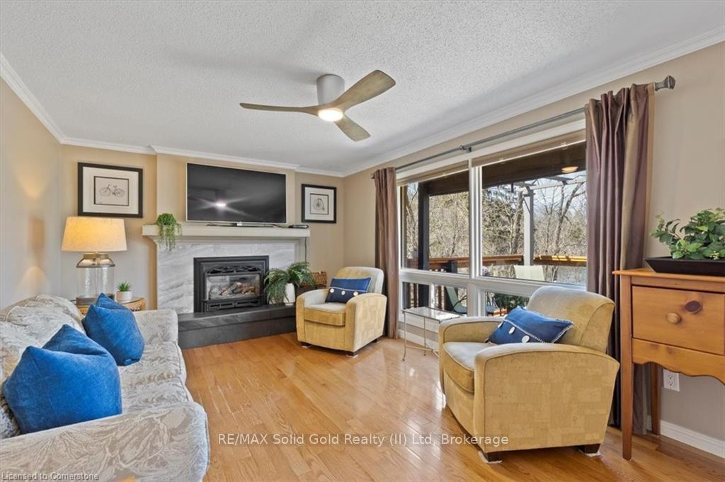 Photo 14 of 49 Manitoulin Crescent, Kitchener — HOMEH