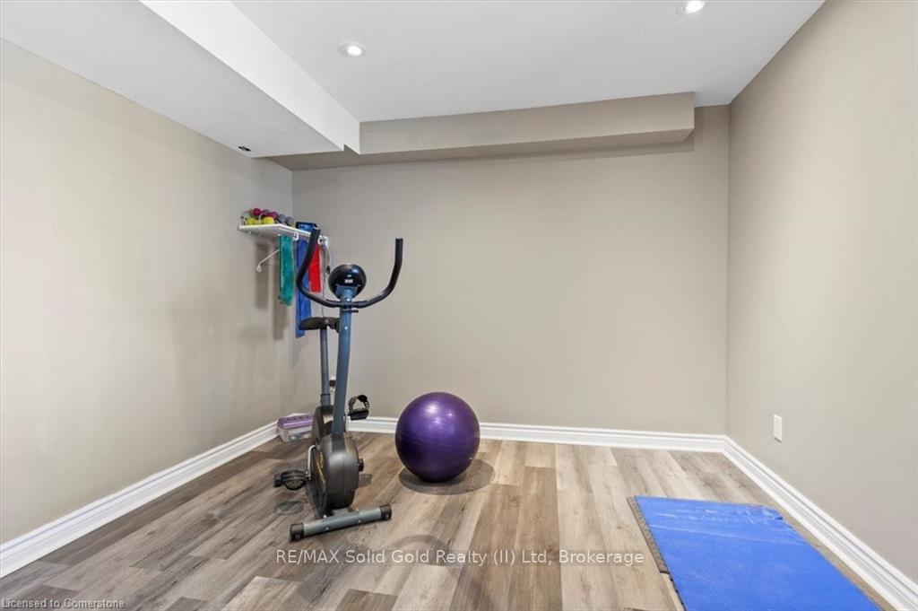 Photo 29 of 49 Manitoulin Crescent, Kitchener — HOMEH