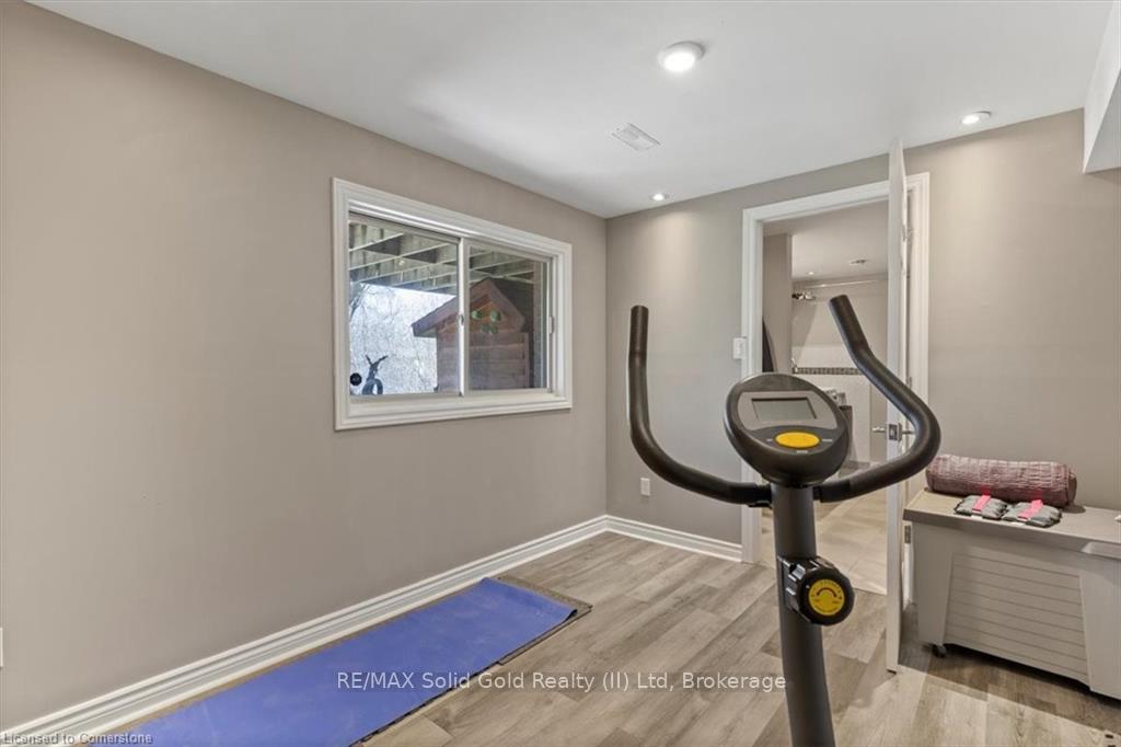 Photo 30 of 49 Manitoulin Crescent, Kitchener — HOMEH