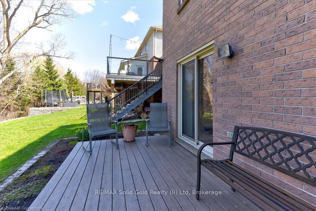 Photo 33 of 49 Manitoulin Crescent, Kitchener — HOMEH