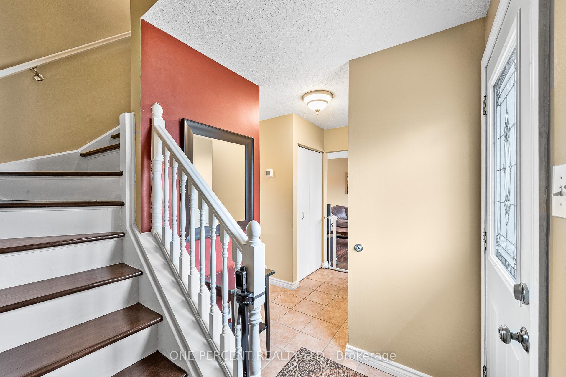 Photo 4 of 224 Old Colony Road, Ottawa, Kanata - Glencairn/Hazeldean — HOMEH