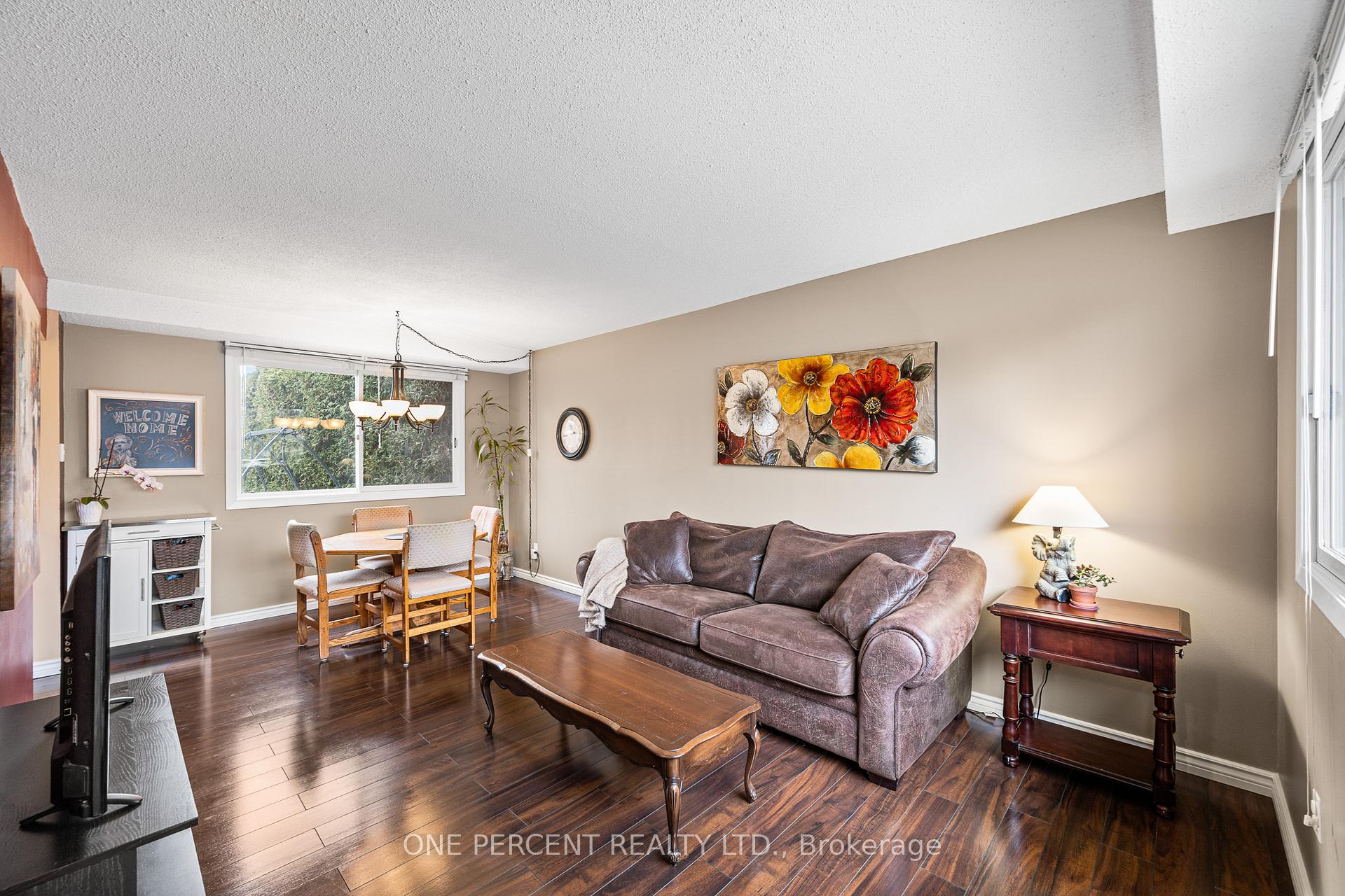 Photo 5 of 224 Old Colony Road, Ottawa, Kanata - Glencairn/Hazeldean — HOMEH