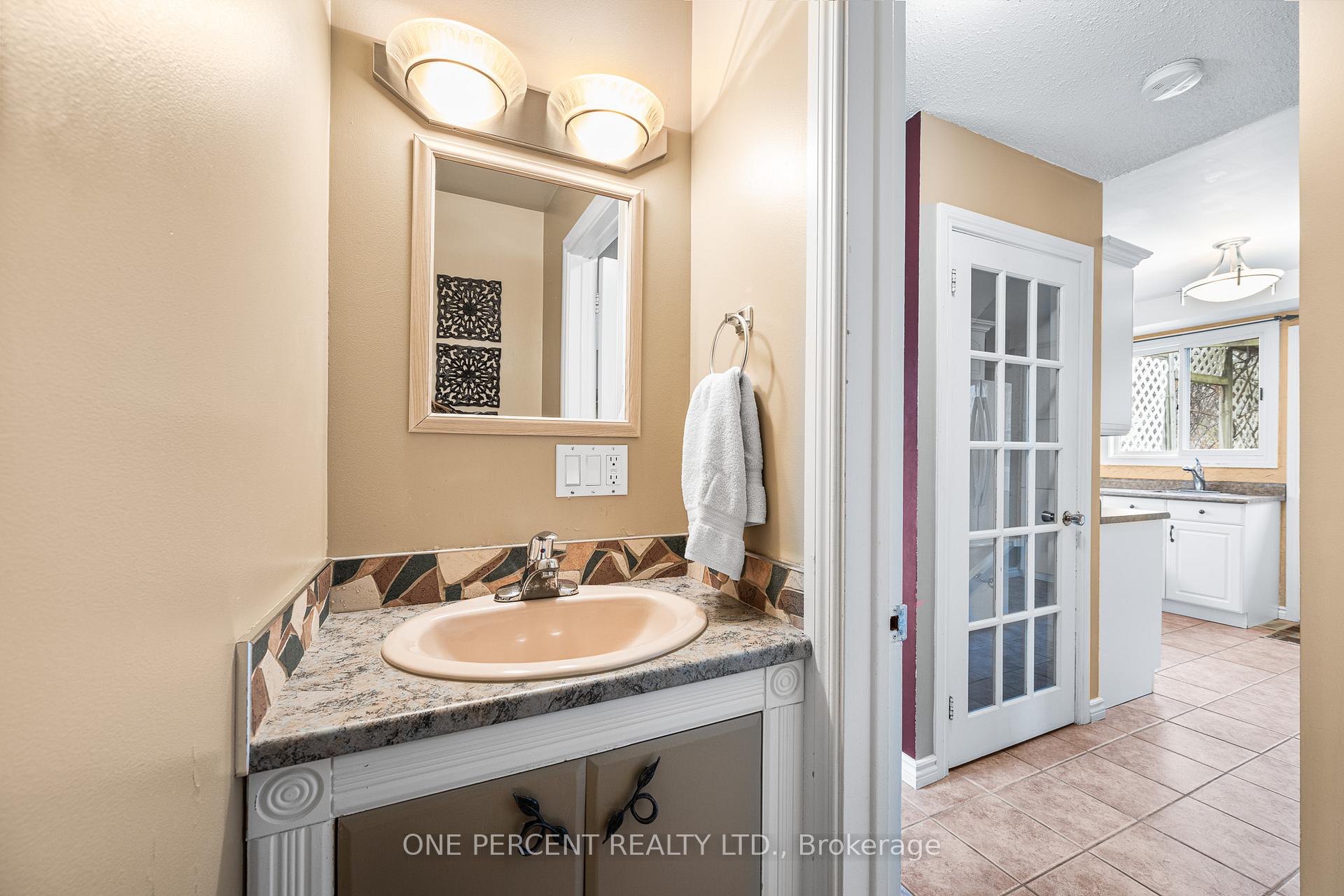 Photo 13 of 224 Old Colony Road, Ottawa, Kanata - Glencairn/Hazeldean — HOMEH