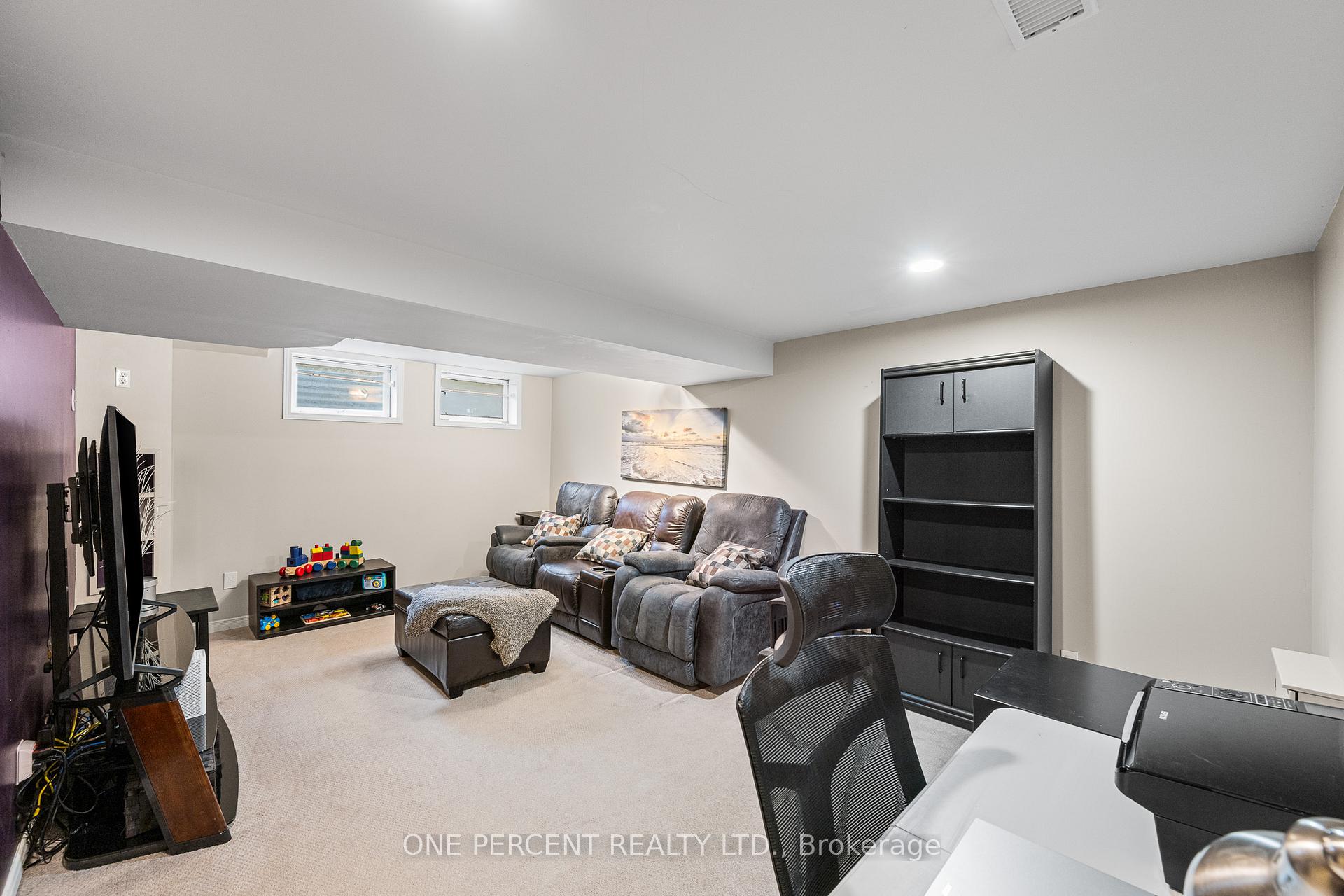 Photo 24 of 224 Old Colony Road, Ottawa, Kanata - Glencairn/Hazeldean — HOMEH