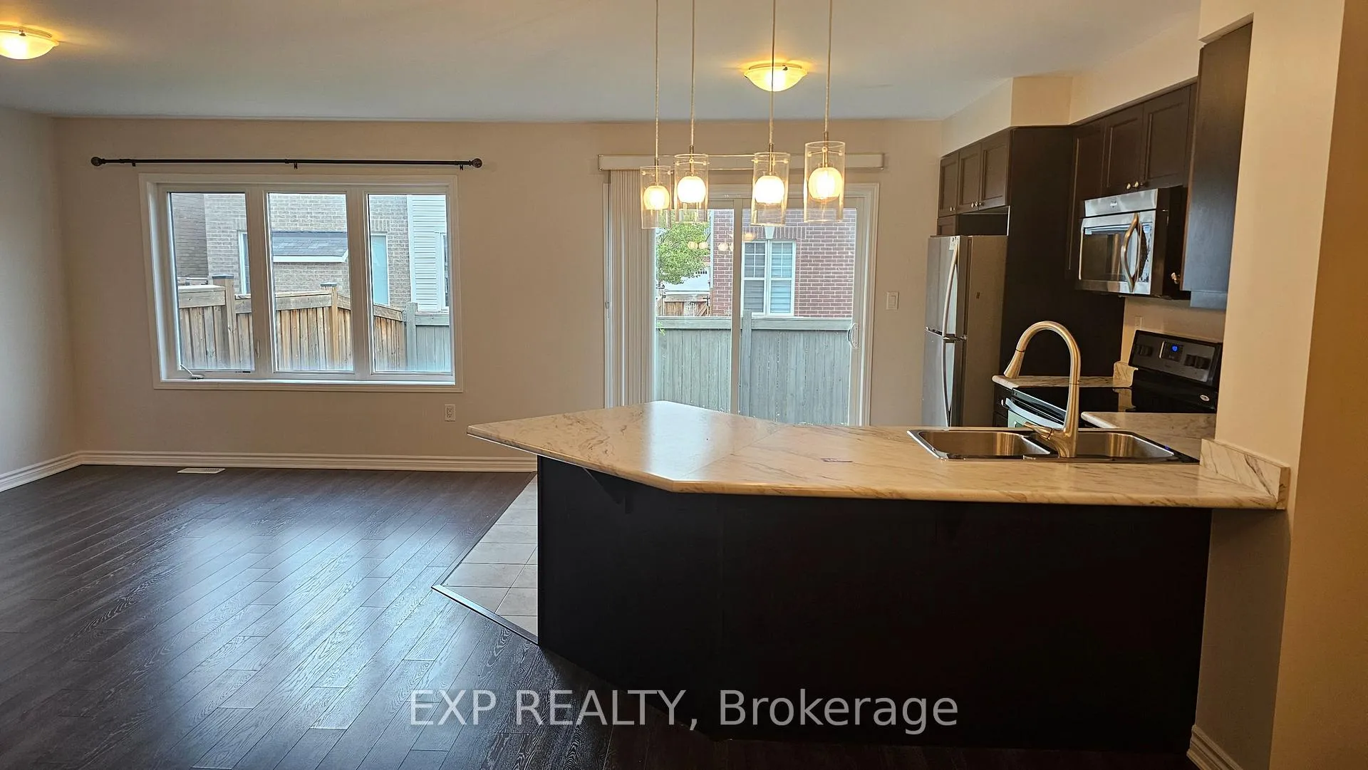 Photo 3 of 345 Gooding Crescent N, Milton, Ford — HOMEH