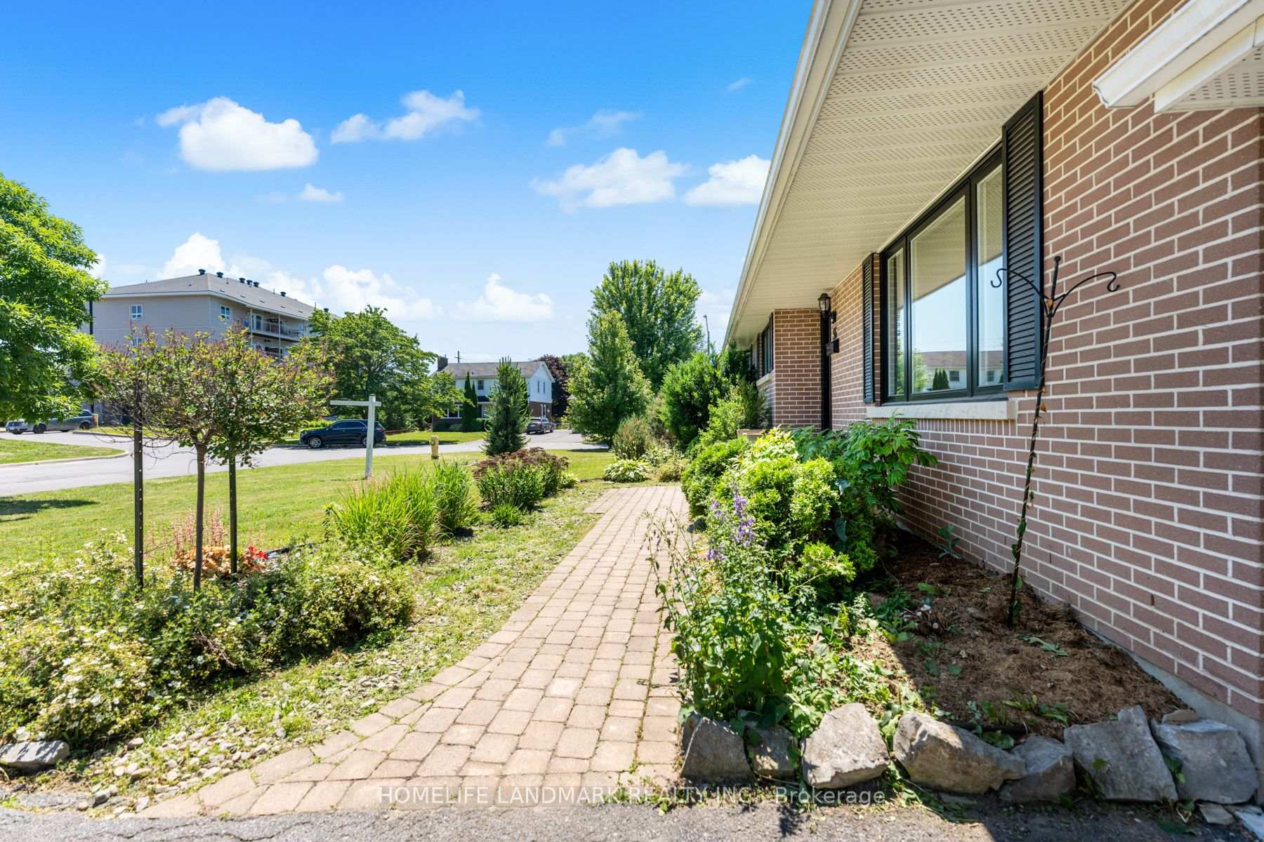 Photo 4 of 55 Cliff Crescent, Kingston, Central City West — HOMEH
